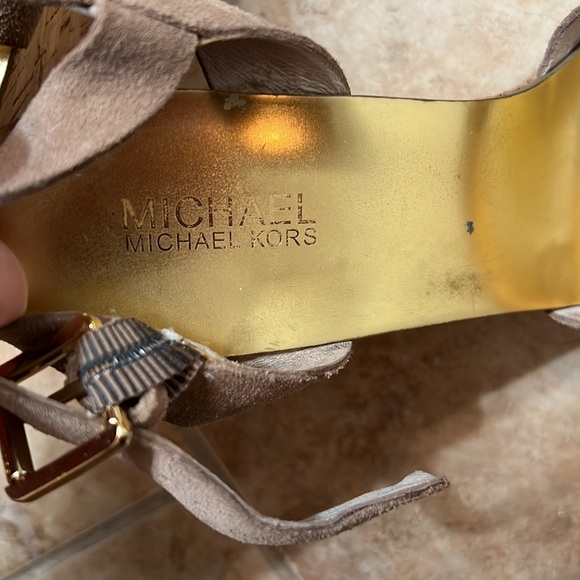 Michael kors wedges - Picture 2 of 5